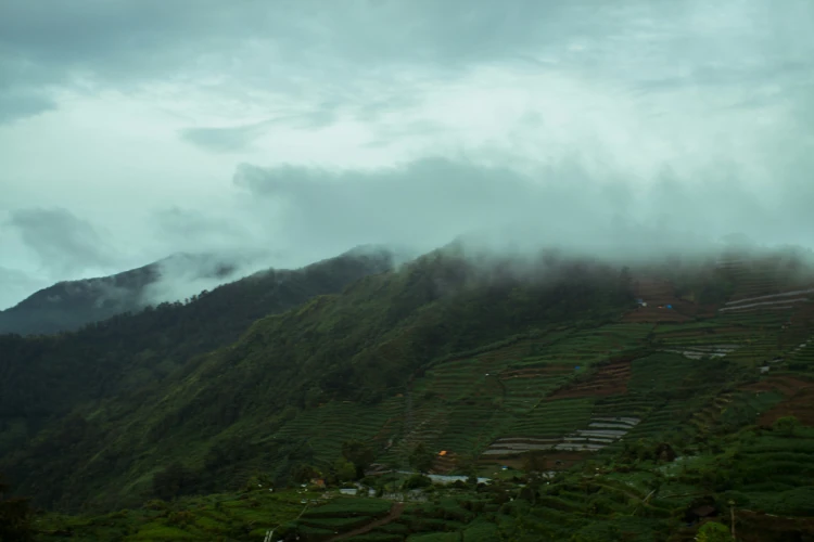 Itinéraire d’une semaine à Java : temples, cascades, volcans